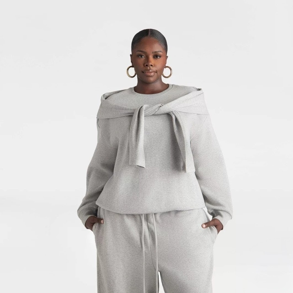 Elegant Gray Women's Sweatshirt